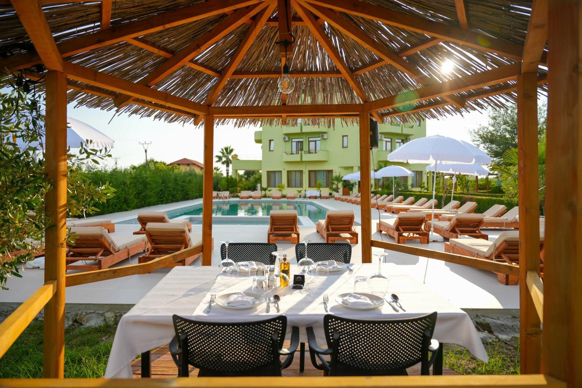 Hotel Paradise Laguna Vain Lezhë