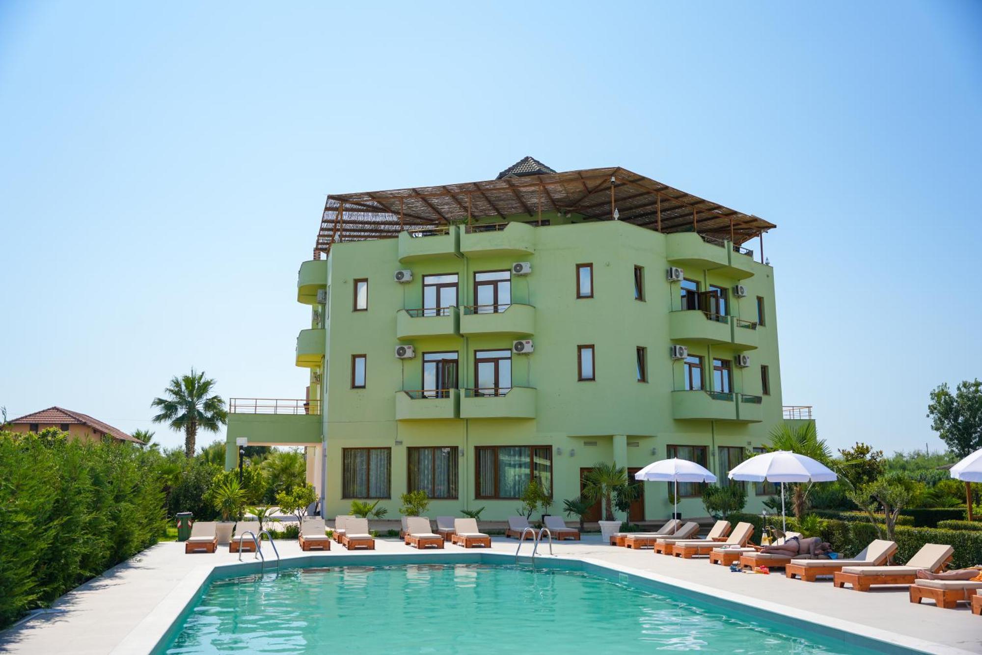 Paradise Laguna Vain Hotel Lezhë